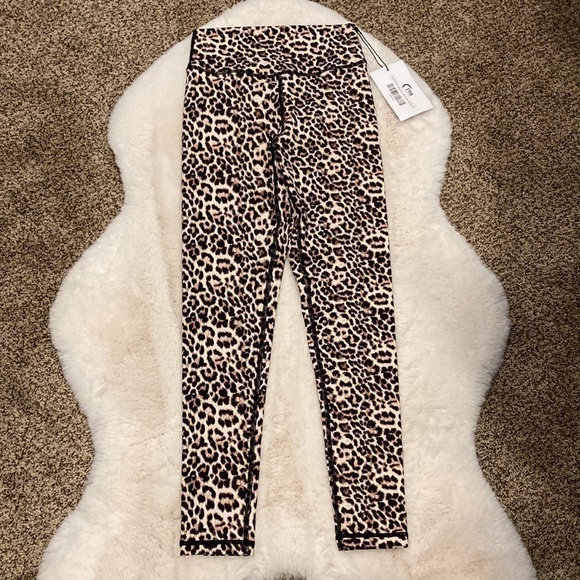 Zyia Leopard Brilliant Scrunchy What Hi-Rise 7/8 24" - Size 2 - Picture 7 of 13